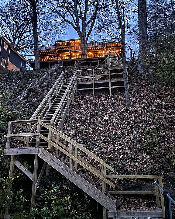 2nd image of 1003 Riverside Rd