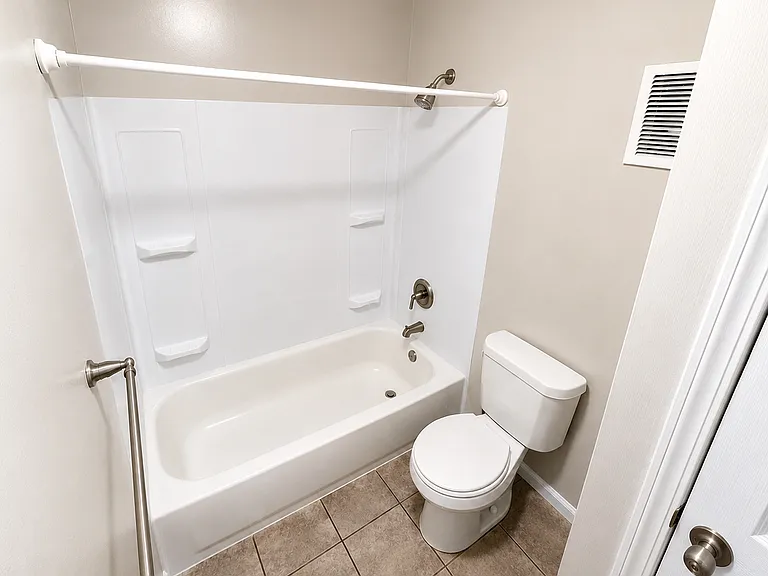 7546 Hazelcrest Dr — Photo 6