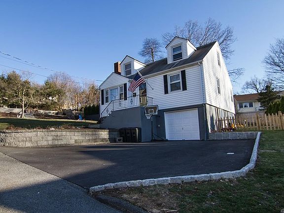 2nd image of 123 Wood Ave