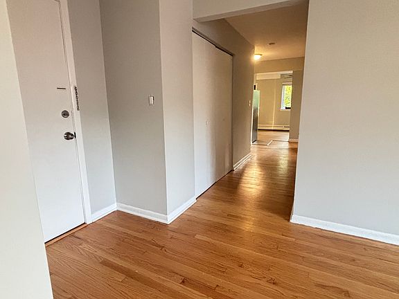 5th image of 1420 W Estes Ave APT 2A