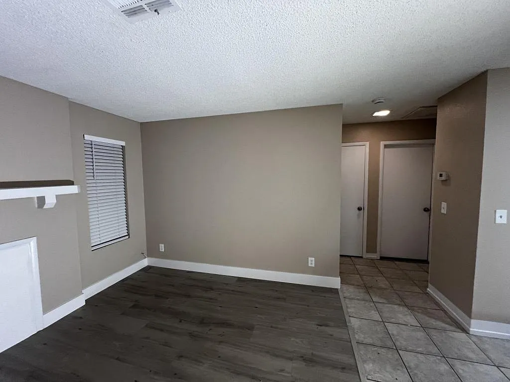 4221 Middlesex Ave — Photo 4
