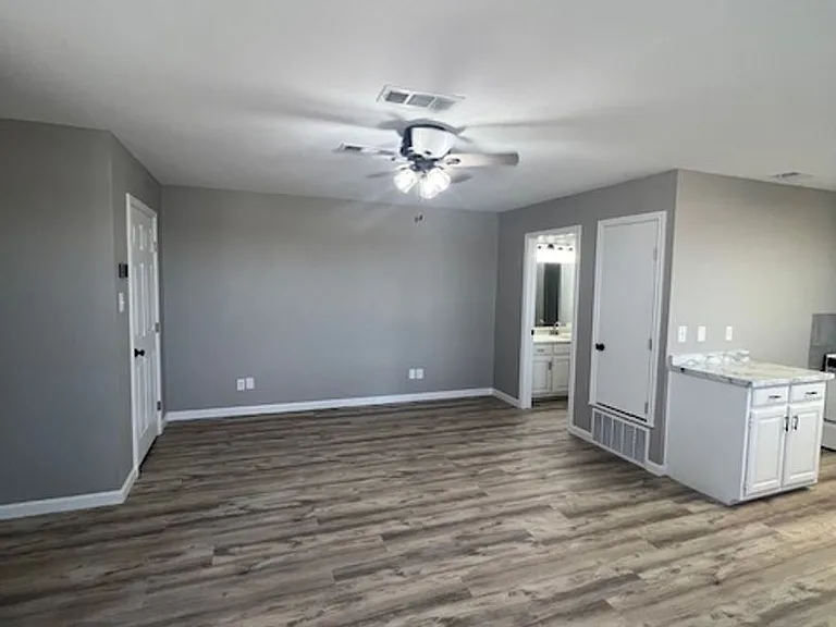 4392 County Road 229 — Photo 3