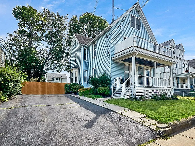 97 Magoun Ave — Photo 19