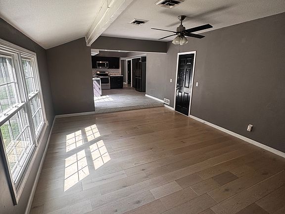 5th image of 7701 Wishingwell Ct