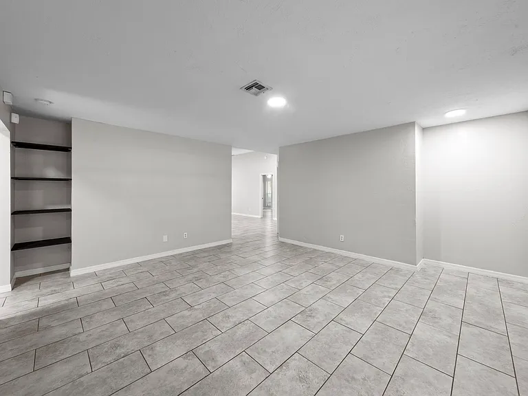 1206 Baldwin Pl — Photo 10