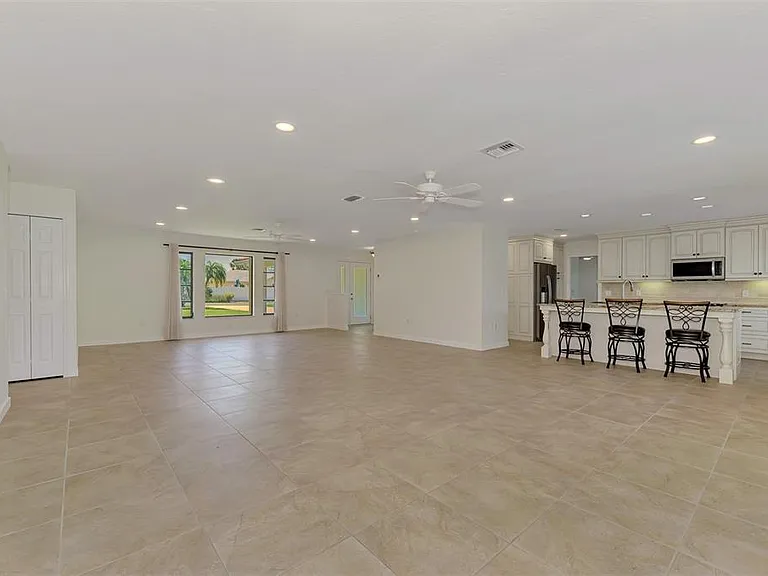 2340 Palmetto St — Photo 18