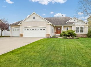 3504 Foxtail Ct, Hudsonville, MI 49426