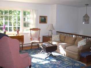 17 Hampton Ln, New Canaan, CT 06840