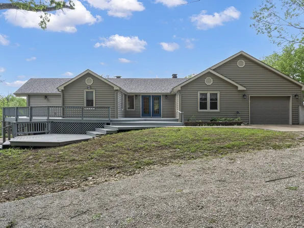 9461 N Farm Road 149, Pleasant Hope, MO 65725