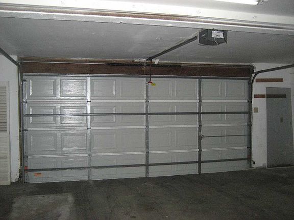 3rd image of 4 Rock Creek Dr
