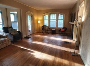 817 Comstock Ave, Syracuse, NY 13210