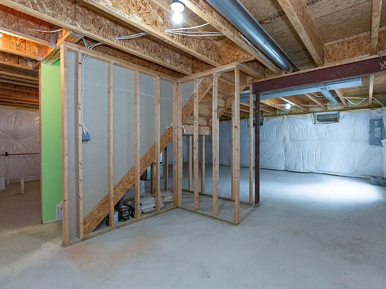 341 Bullskin St — Photo 38