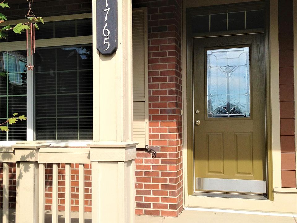 1st image of 1765 11th Ln NE