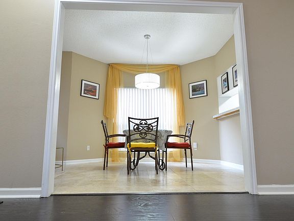3rd image of 10131 Waterstone Dr #47