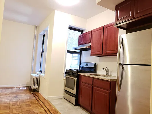 Rented by Lang Realty LLC | media 2