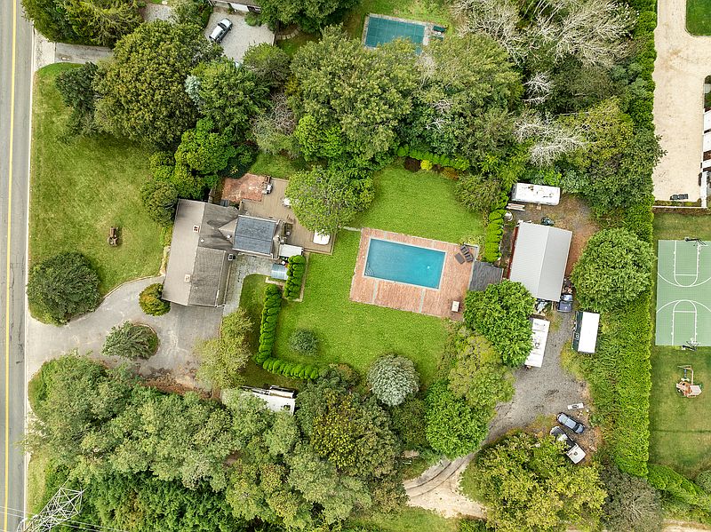573 North Sea Mecox Rd, Southampton, NY 11968 | Out East
