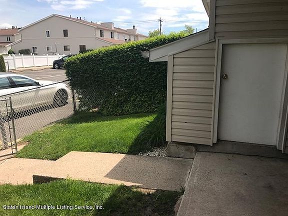 3rd image of 24 Ada Dr #39