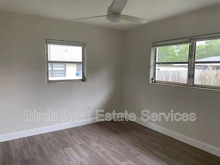 1406 Lemon St — Photo 13