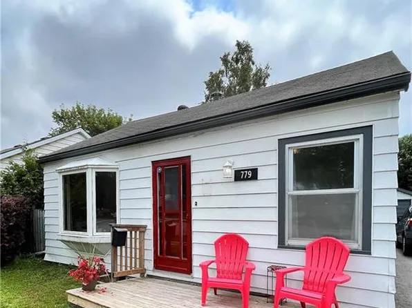 779 New Romaine St, Peterborough, ON K9J 2E7