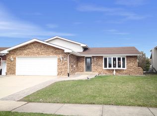 1209 N Anvil Ct, Addison, IL 60101