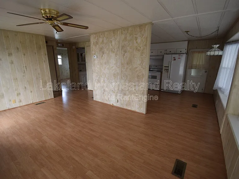 1567 Longbow Dr — Photo 4
