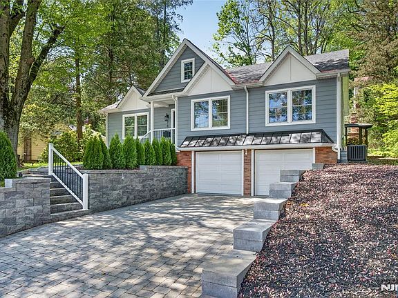 3rd image of 789 Kinderkamack Rd