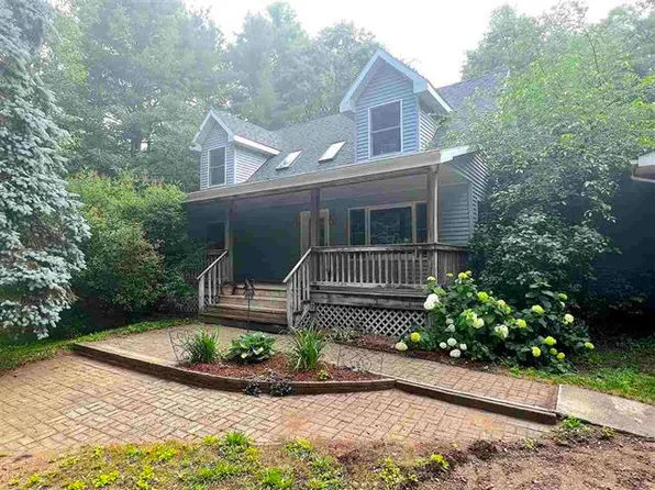 4413 Russell St, Alanson, MI 49706