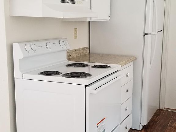 5th image of 1420 Pacific Ave N APT 21