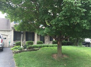217 Southridge Dr, Lancaster, PA 17602