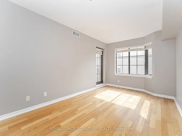 47 Caroline St N #307 — Photo 14
