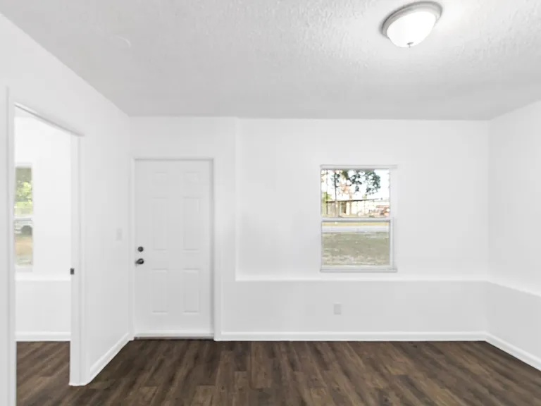 1016 Edith Ave — Photo 15