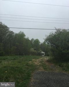 153 Newton Rd, Fredericksburg, VA, 22405