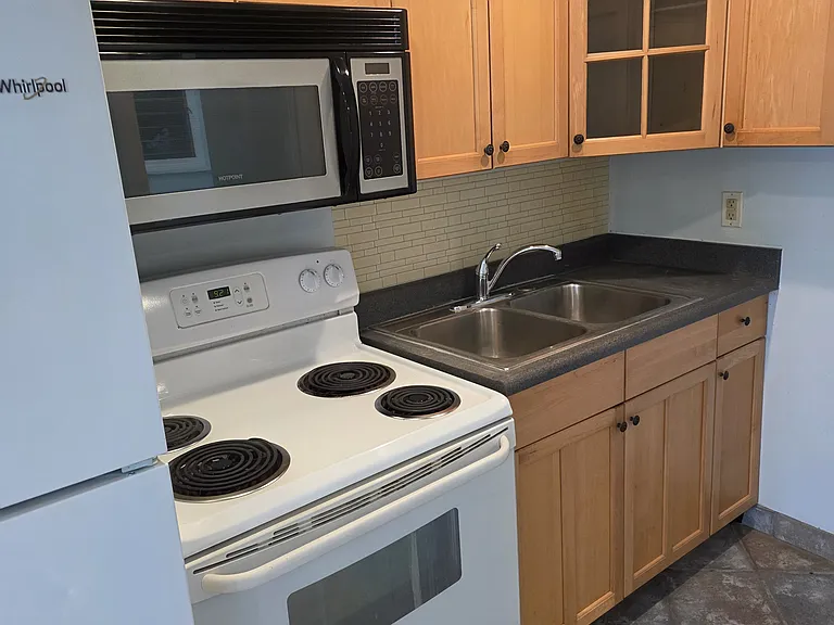 2120 Clement St — Photo 1