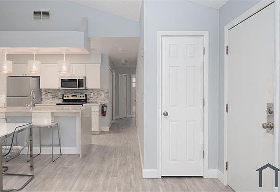 2nd image of 5012 Laguna Bay Cir APT 76