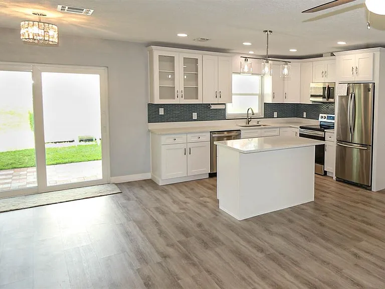 1444 Overcash Dr — Photo 4