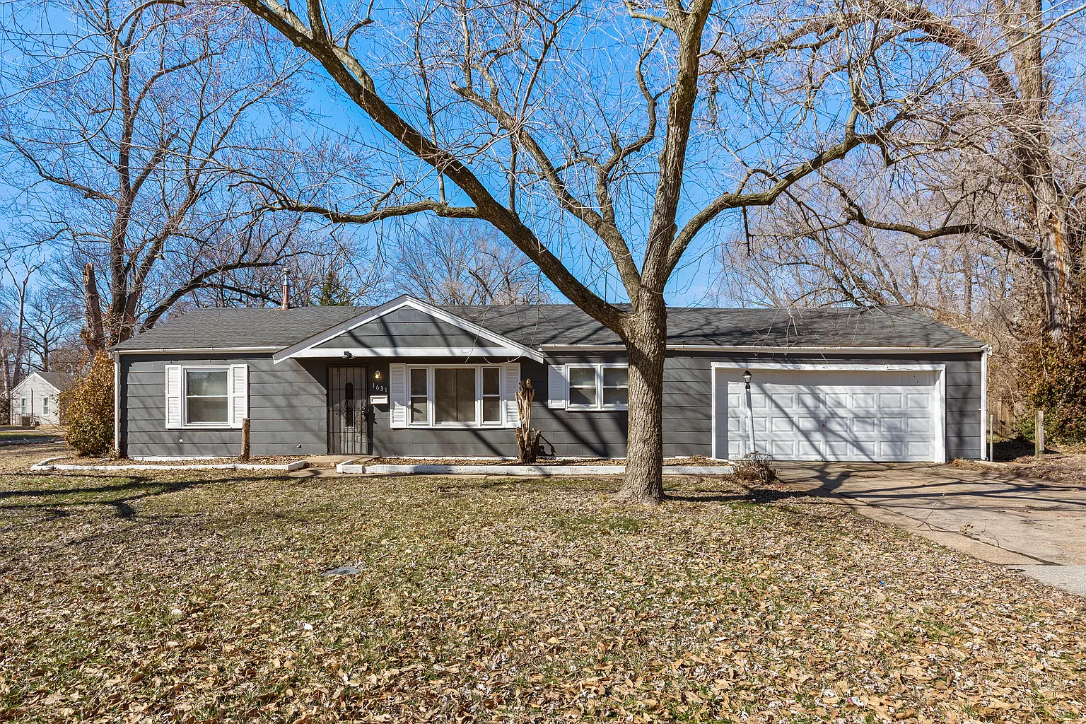 1631 Nemnich Ave photo 1