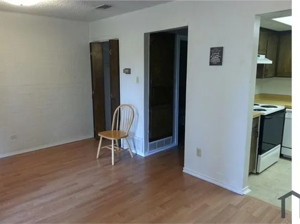 1724 W Sanford St APT D, Arlington, TX 76012