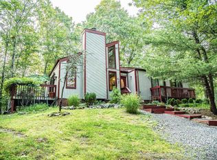 211 Overlook Dr, East Stroudsburg, PA
