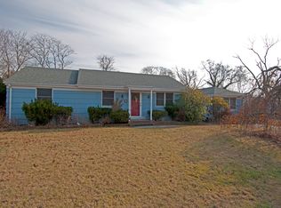 7 Surf Ave, Islip, NY 11751