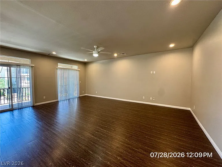 6049 Thistle Meadow Ave — Photo 8