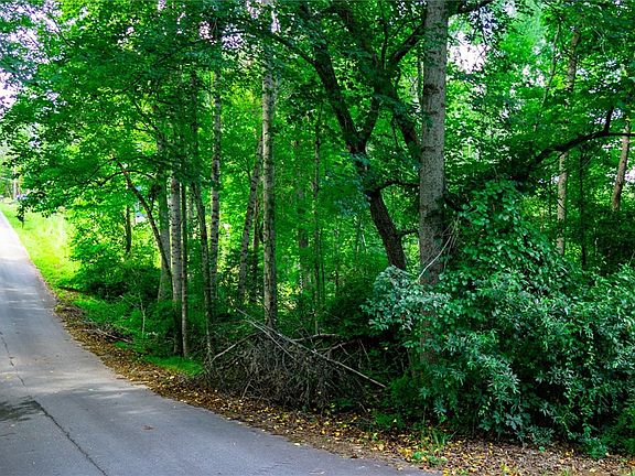 2nd image of LOT-10A Country Glen Ln