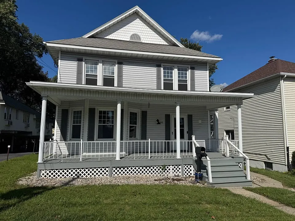 4 bed, 1648 sqft, $3,200 — Photo 3