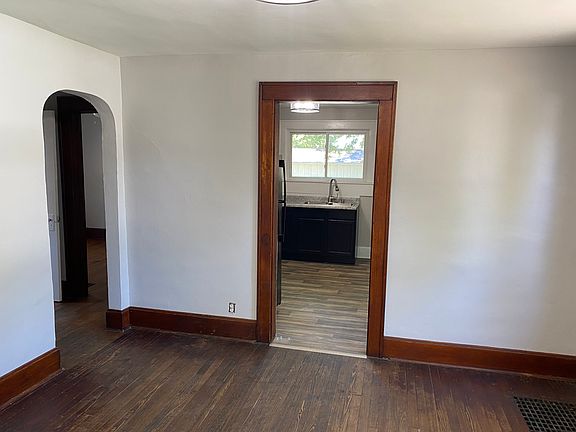 3rd image of 2226 1st Ave