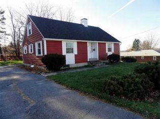 95 John St, Clinton, MA 01510