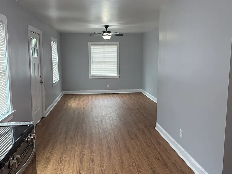 1623 Kenneth Ave — Photo 6