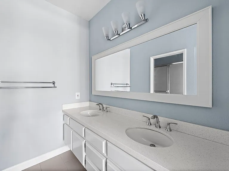 137 Shorebreaker Dr — Photo 15