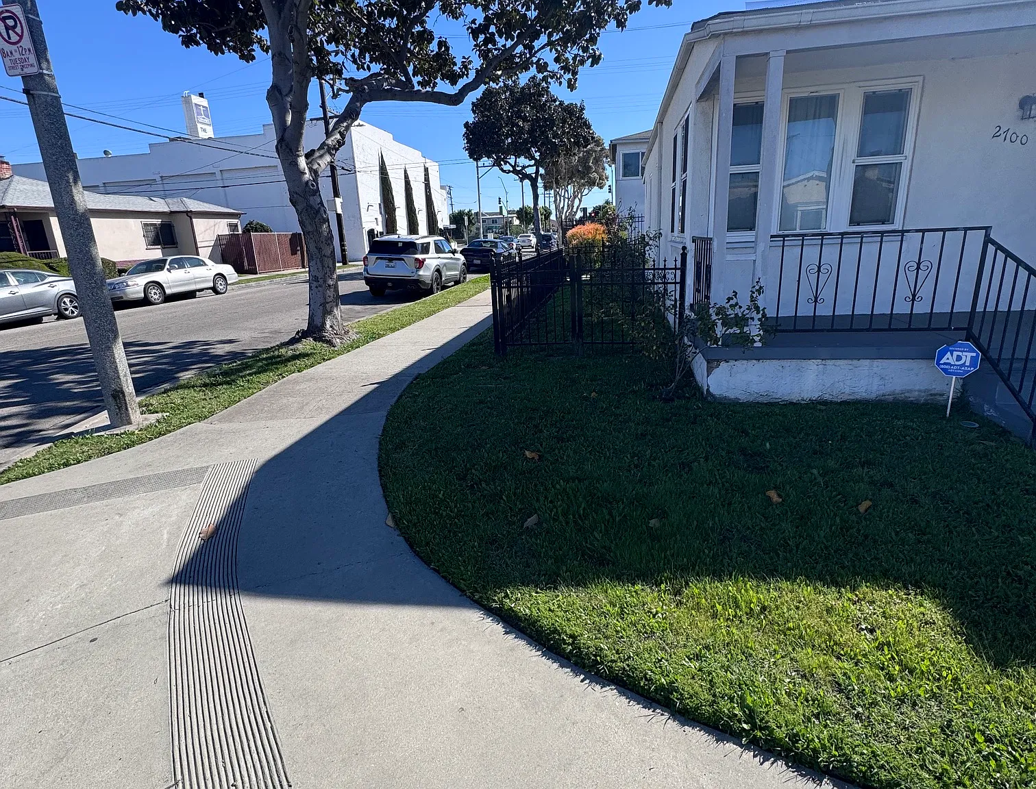 1 bed, 562 sqft, $2,400 — Photo 4