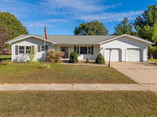 1827 Valhalla View Court, Reedsburg, WI 53959