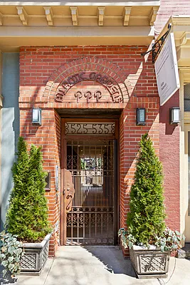 Rented by Compass | media 16