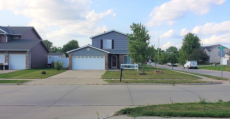2nd image of 1202 15th Ave